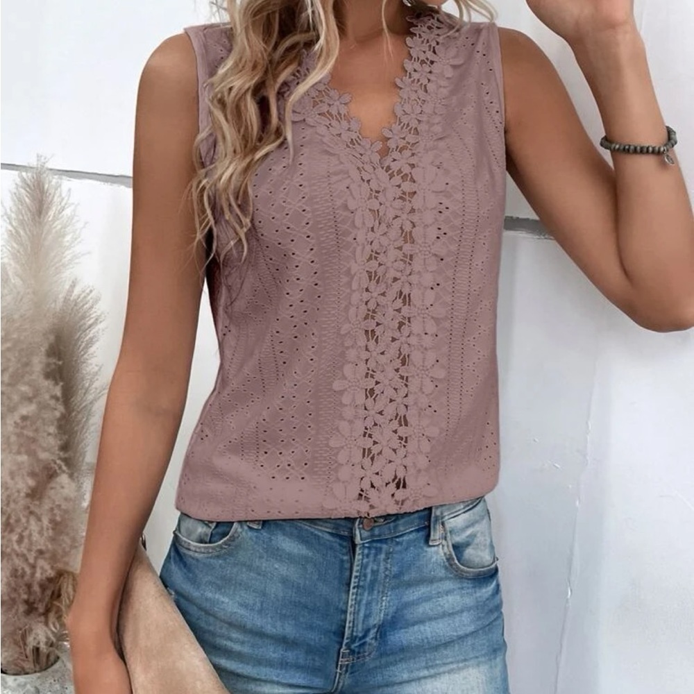 New dusty  Sleeveless, V-neck tank top - Picture 5 of 7